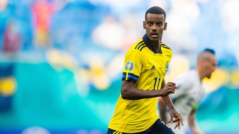 Do Liverpool really need Alexander Isak?