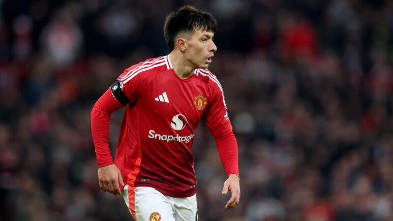 Barcelona is closely monitoring this Manchester United star